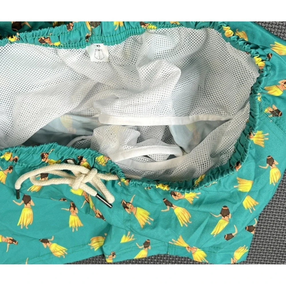 Two Left Feet Swim Trunks Men's XL‎ Floral Hawaiian Hula Dancer Swim Shorts